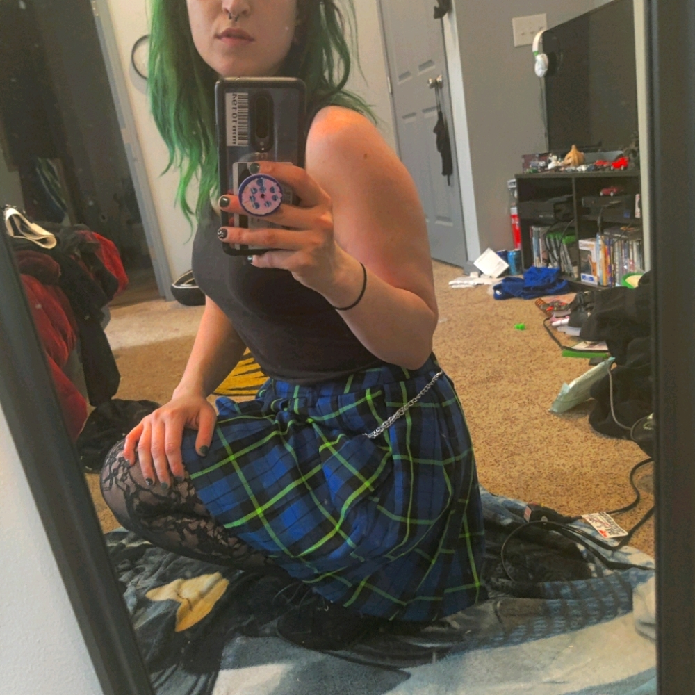 Looking for these items- GOTH/HALLOWEEN 🎃👽💀🦇